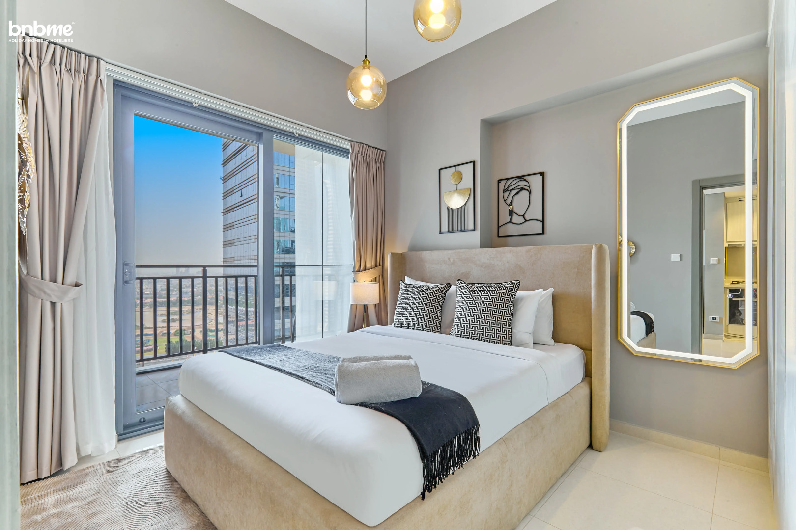 Апартаменты Bnbmehomes Cozy 1BR Suite near Burj Khalifa - 1815
