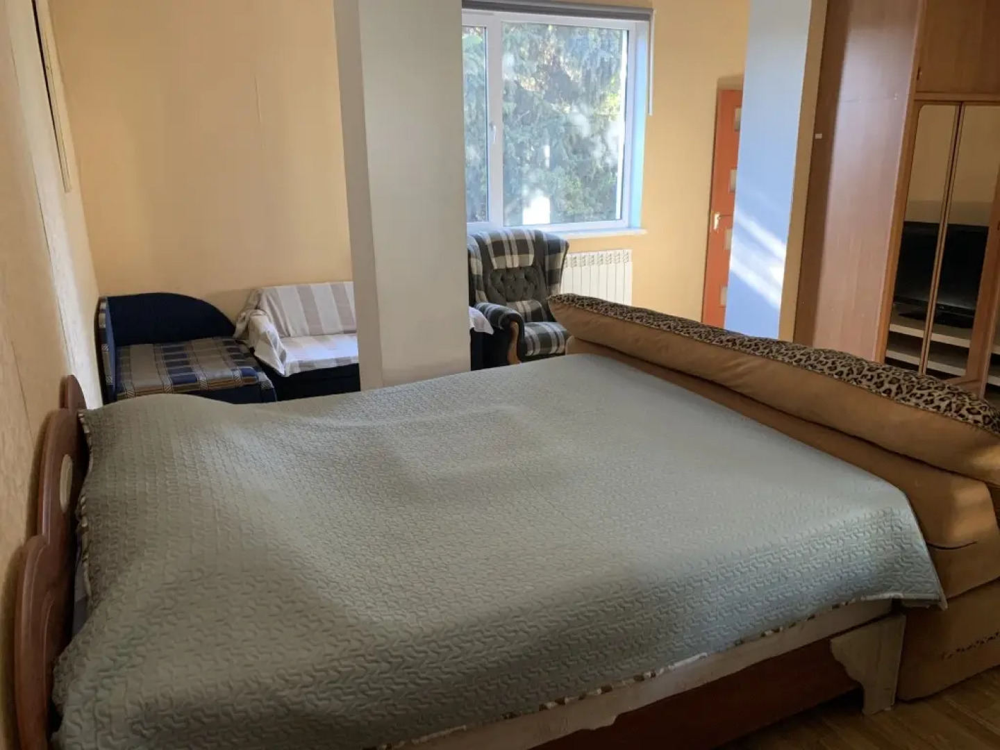 Апартаменты Статус на Кирова 10 в Ялте 2