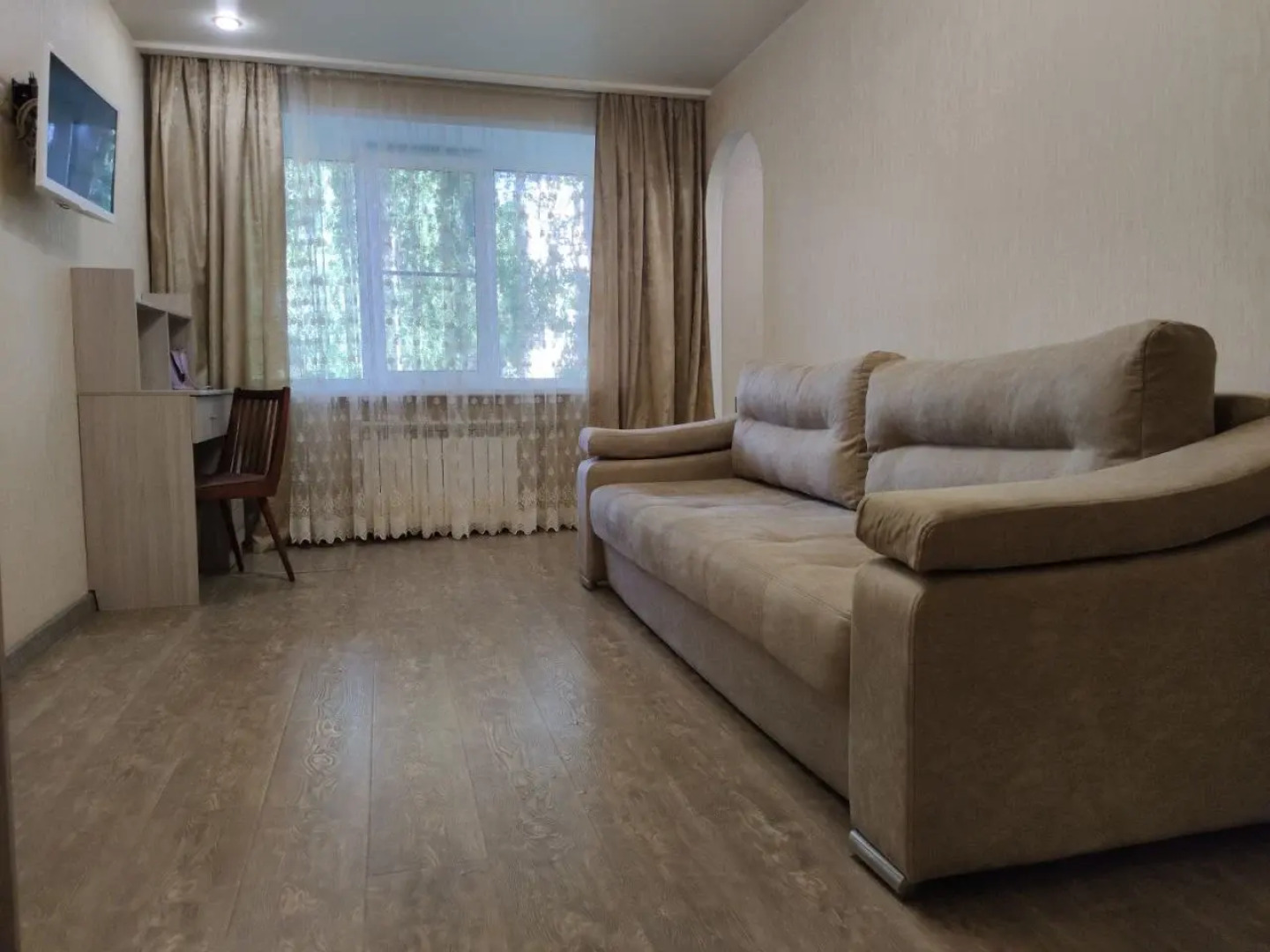 Квартира Трехместная в Спальном Районе Недалеко от Волейбольного Центра