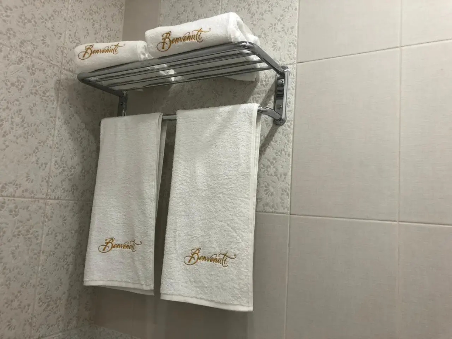 Отель Benvenuti