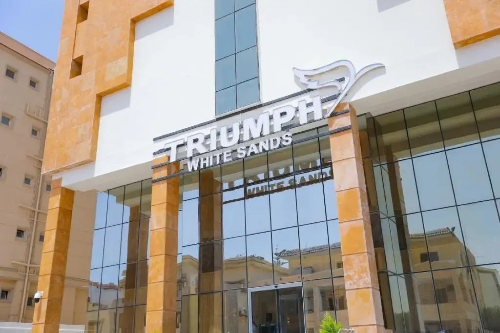 Отель Triumph White Sands