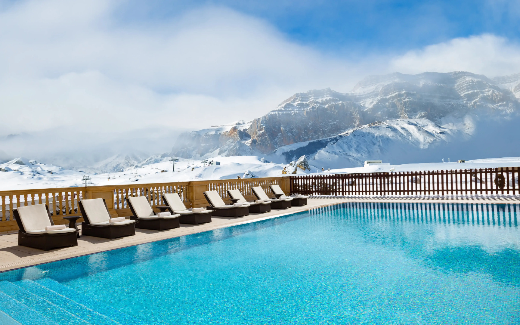 Отель Pik Palace, Shahdag, Autograph Collection