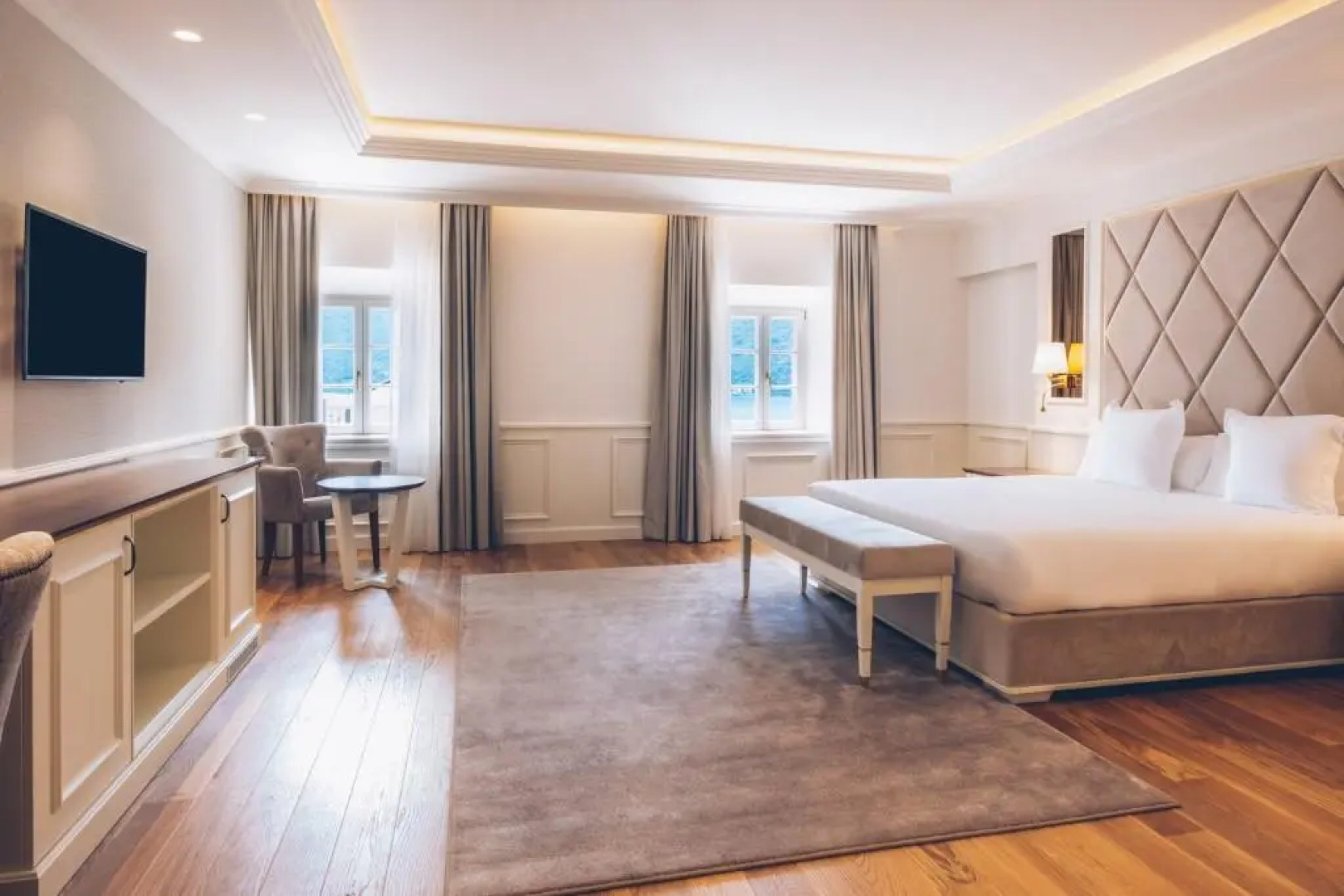 Heritage Grand Perast