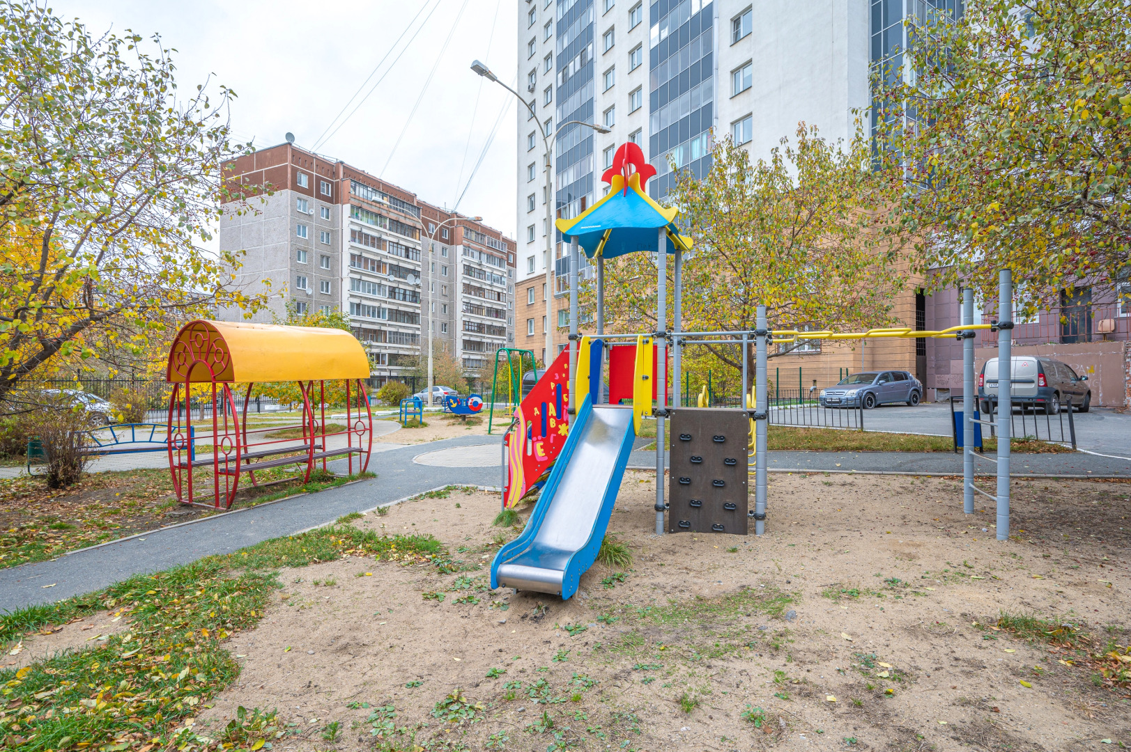 Апартаменты на Улице Красных Командиров 23