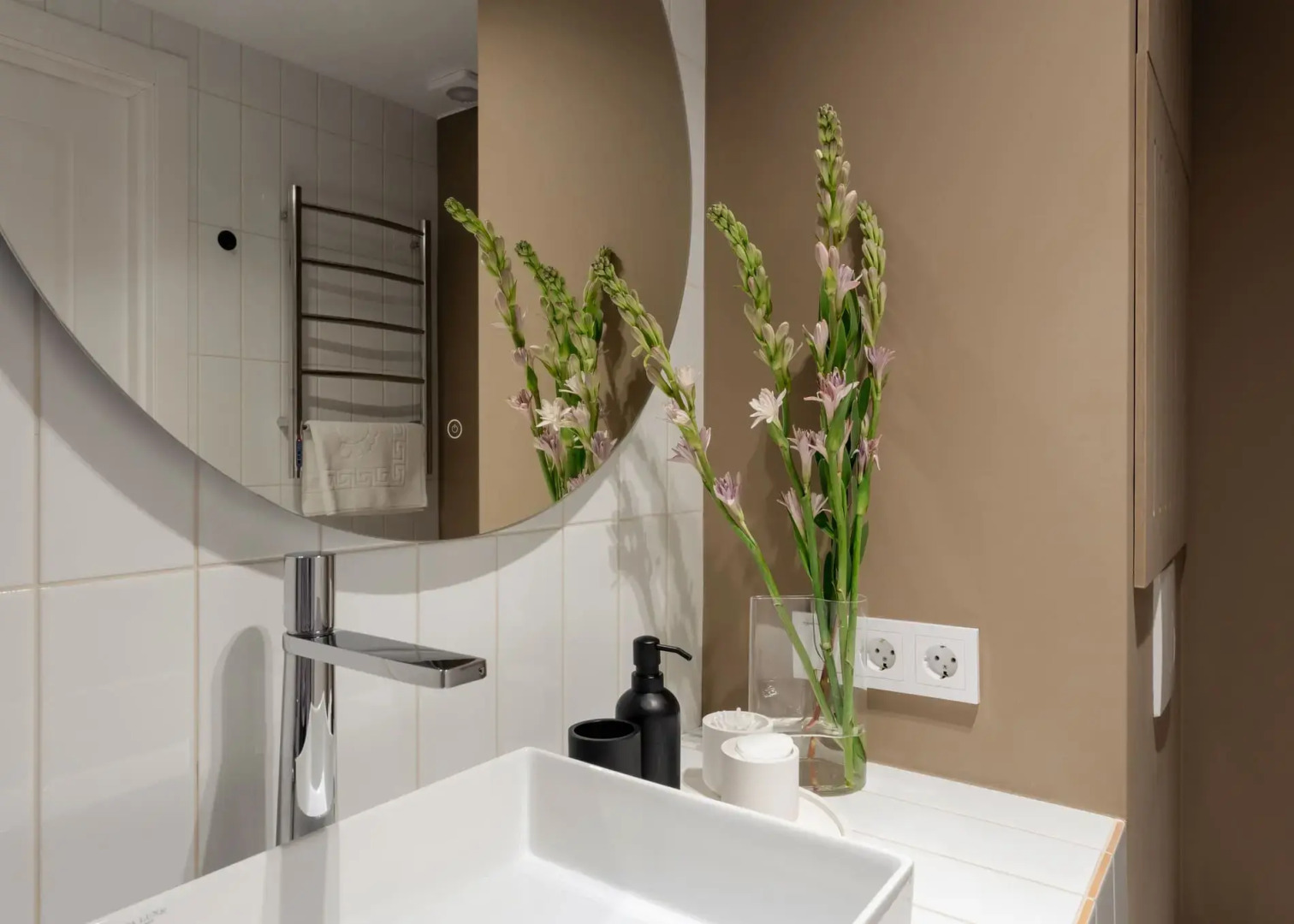 Апартаменты Душевно на Новолучанской 26.1