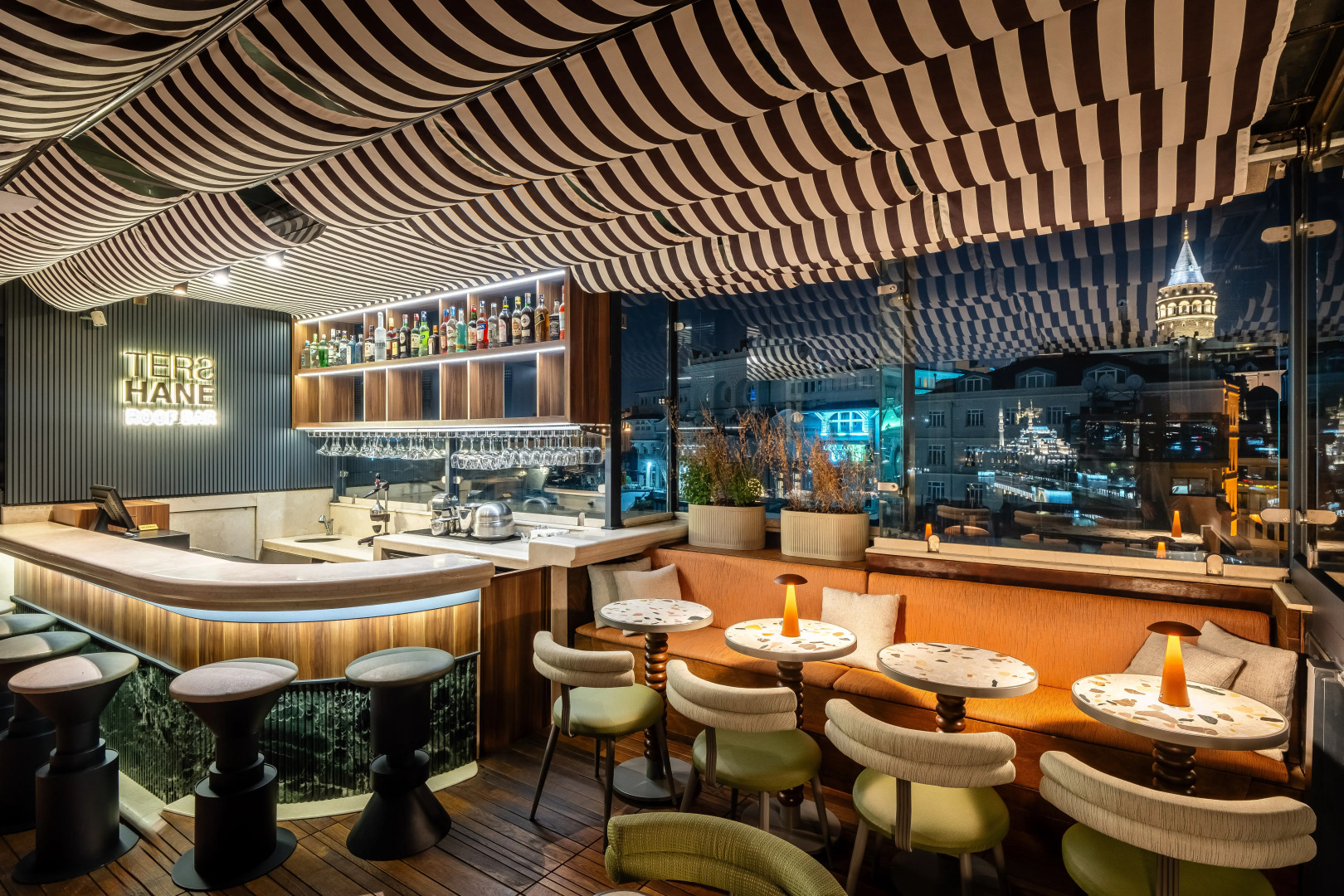 Momento Golden Horn Hotel