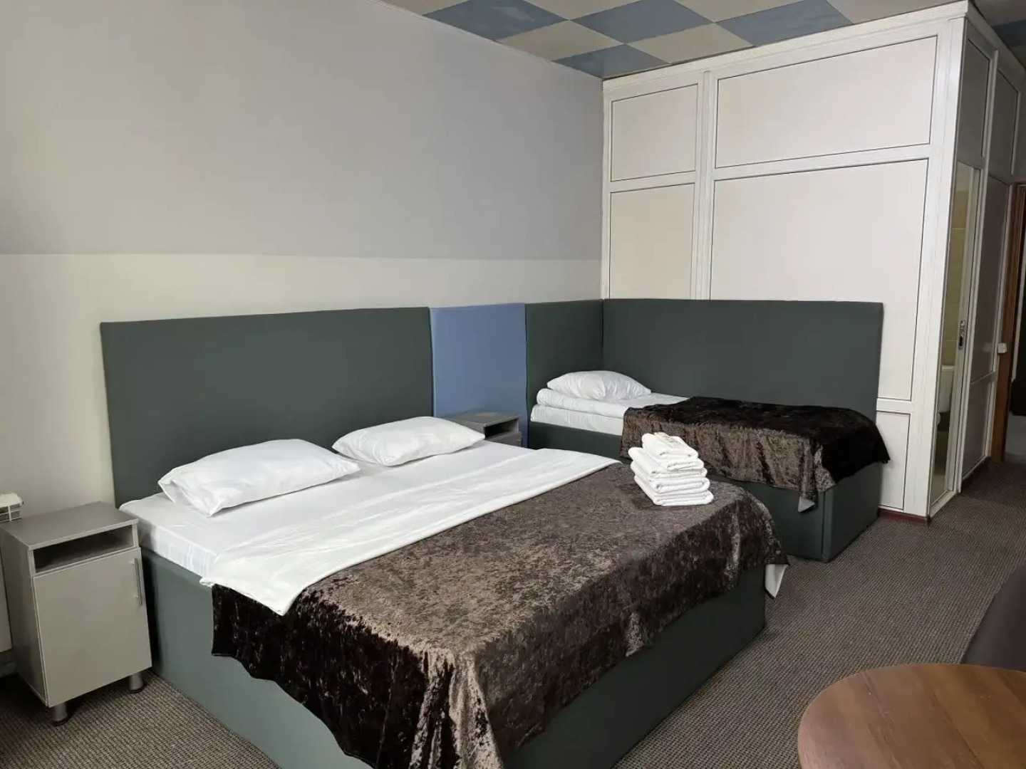 Отель Аврора