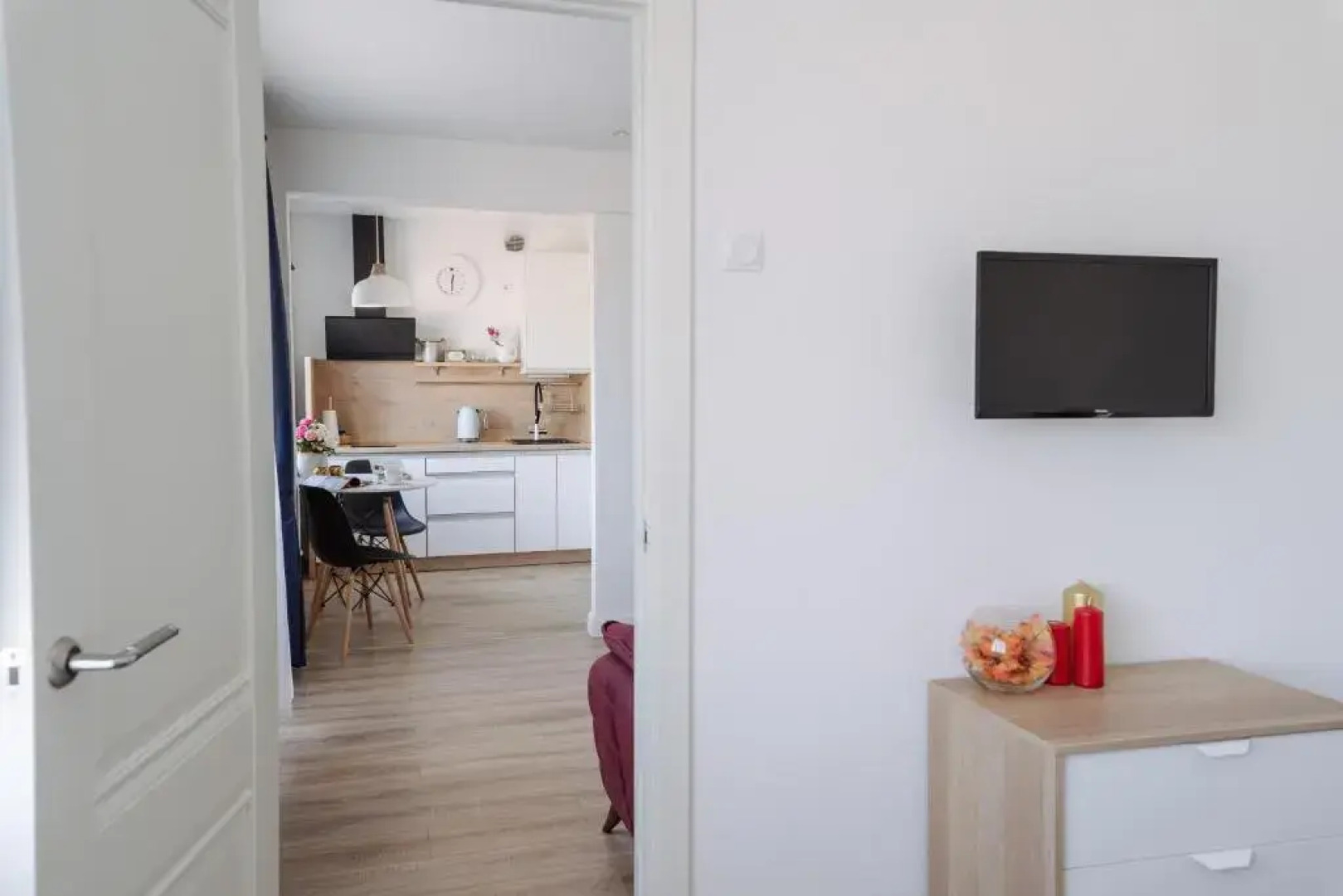 Трехкомнатные апартаменты Live in Karelia на Машезерской 5