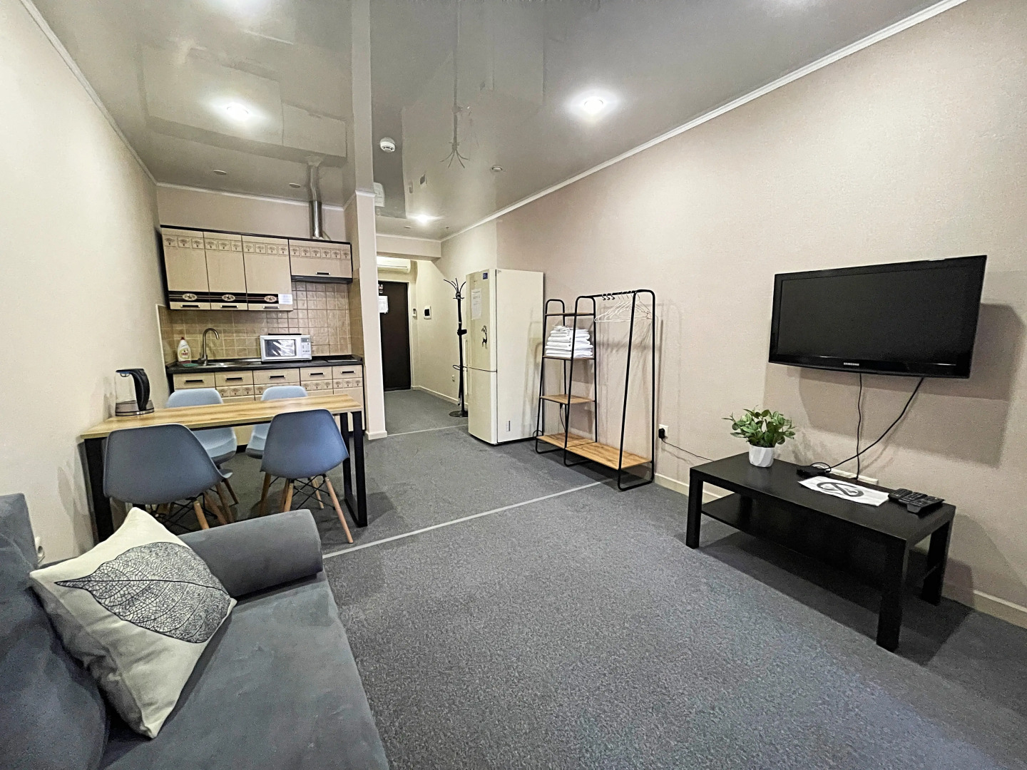 Отель Very Hotel