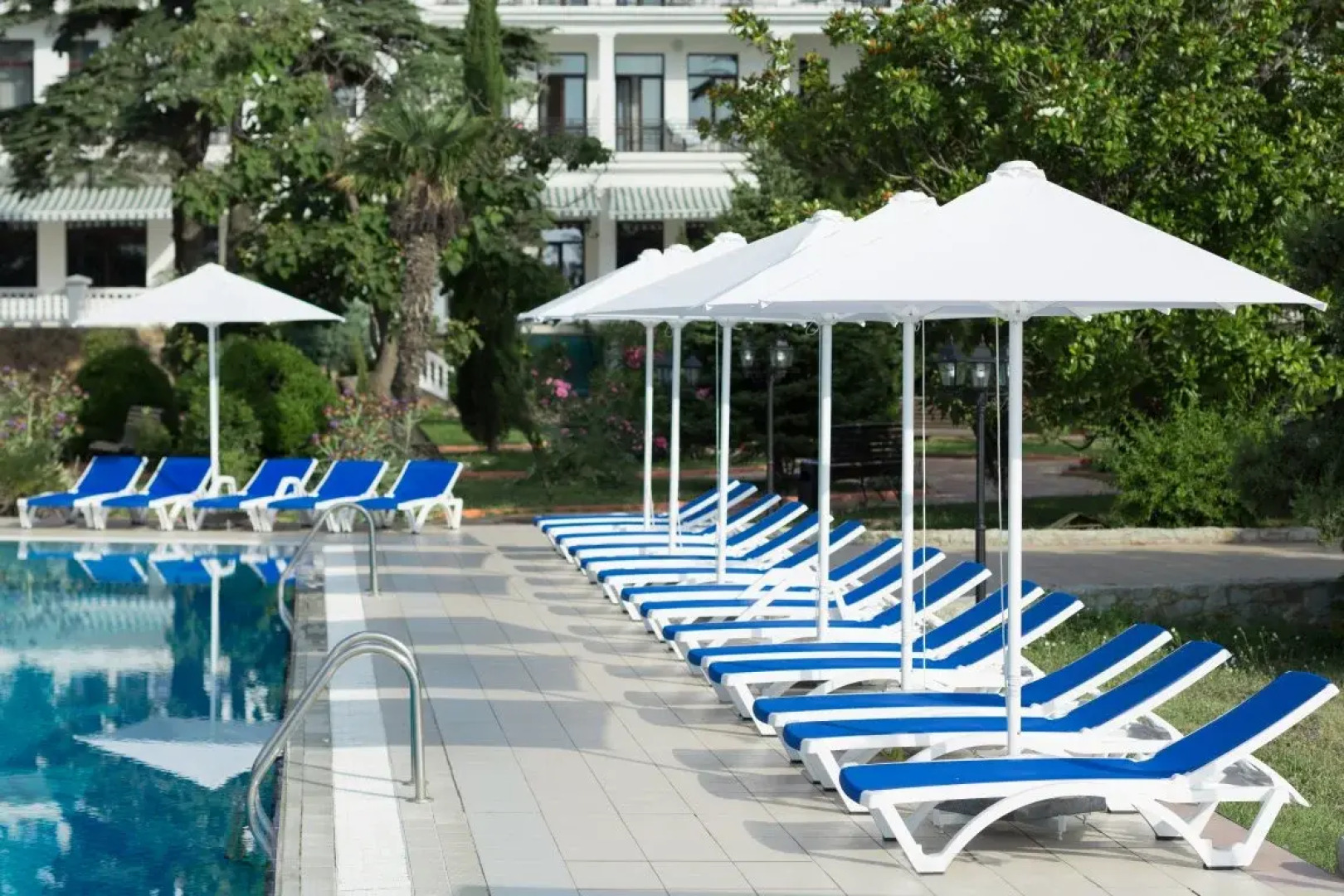 Отель Riviera Sunrise Resort & SPA Алушта