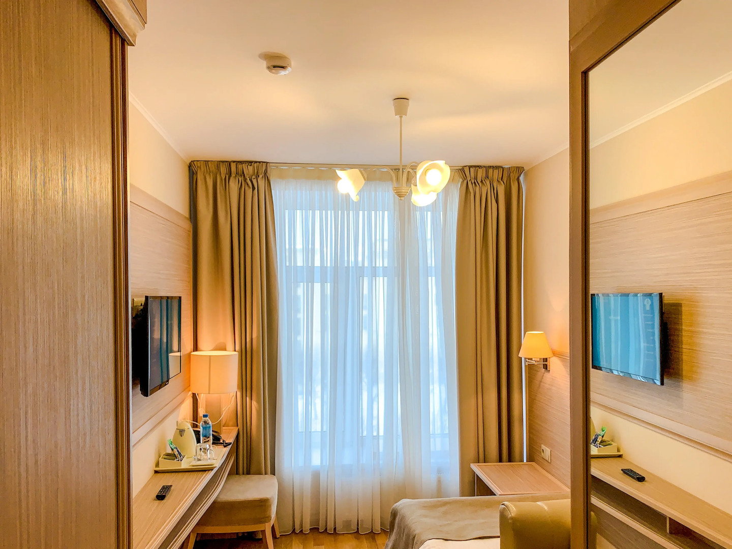 Отель Таврический