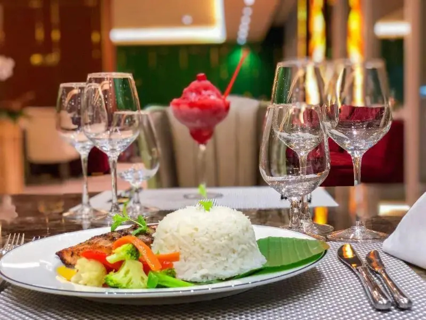 Отель Number One Oxford Street Hotel & Suites