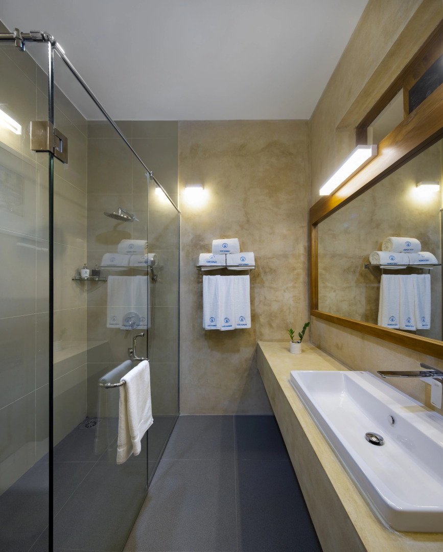 Отель Lucky Elephant