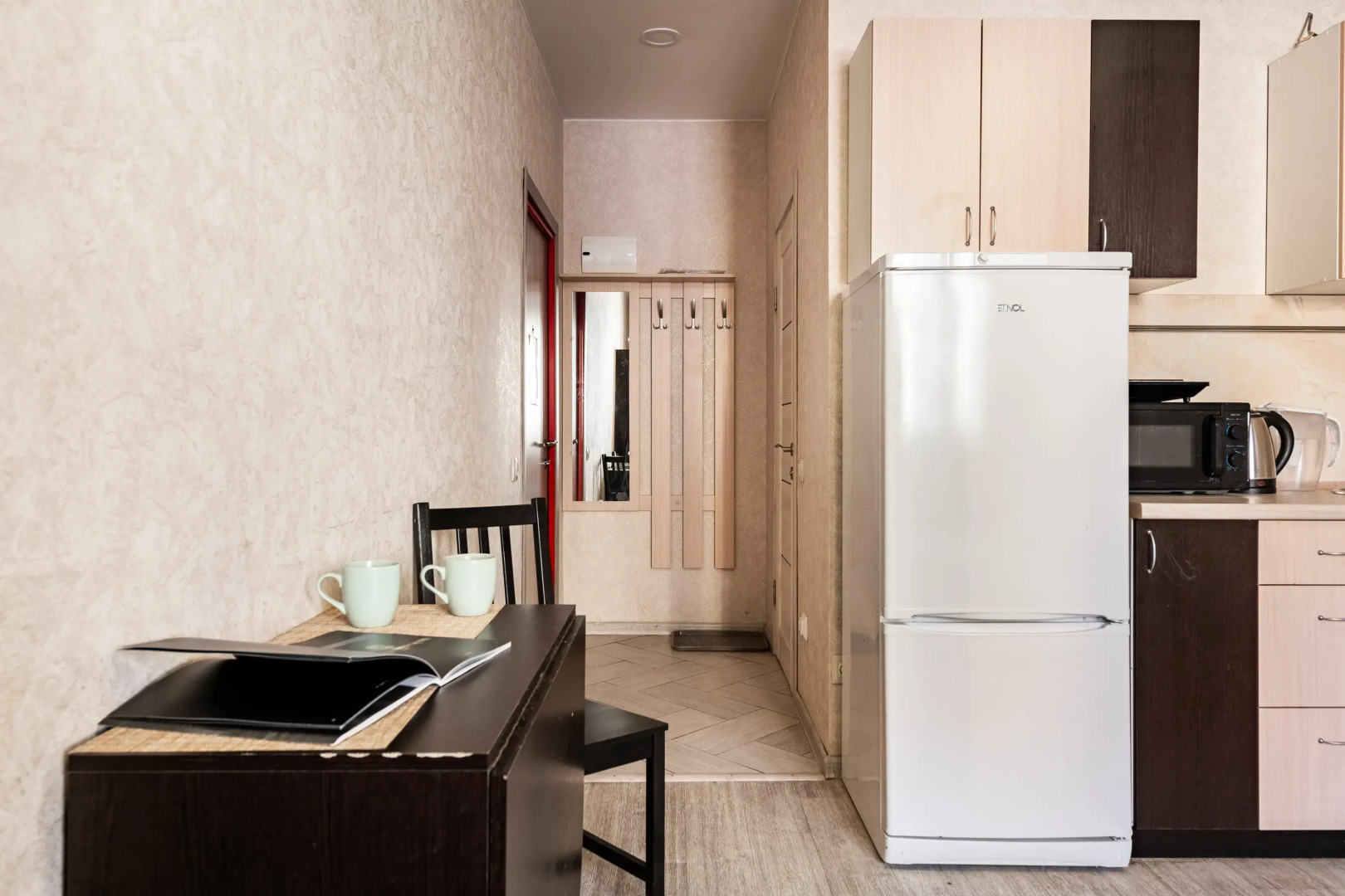 Апартаменты Гости Любят у метро Рассказовка Розовая