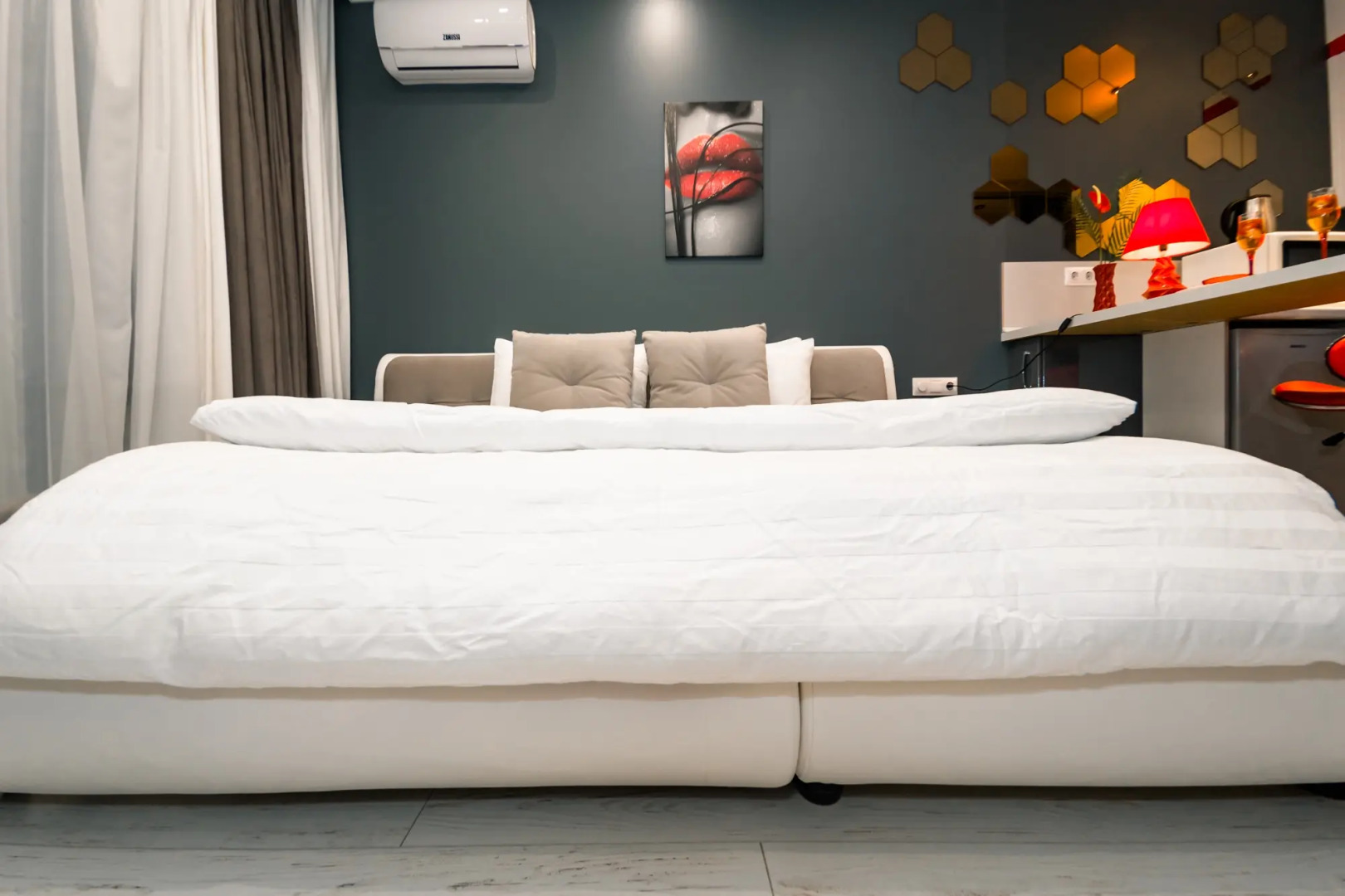 Апартаменты Премиум студия Метеора B-Flats