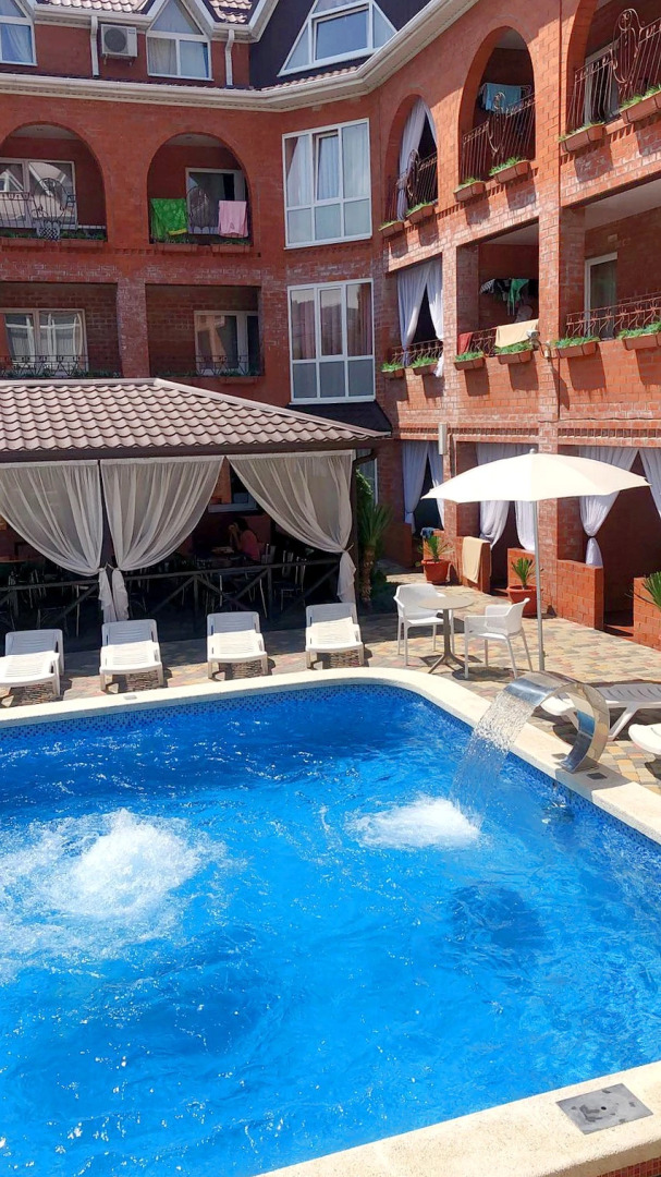 Отель Багира