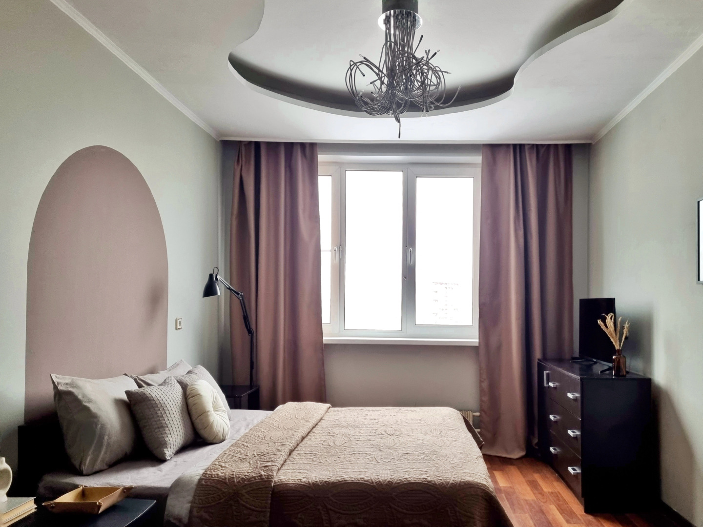 Квартира Трехкомнатная