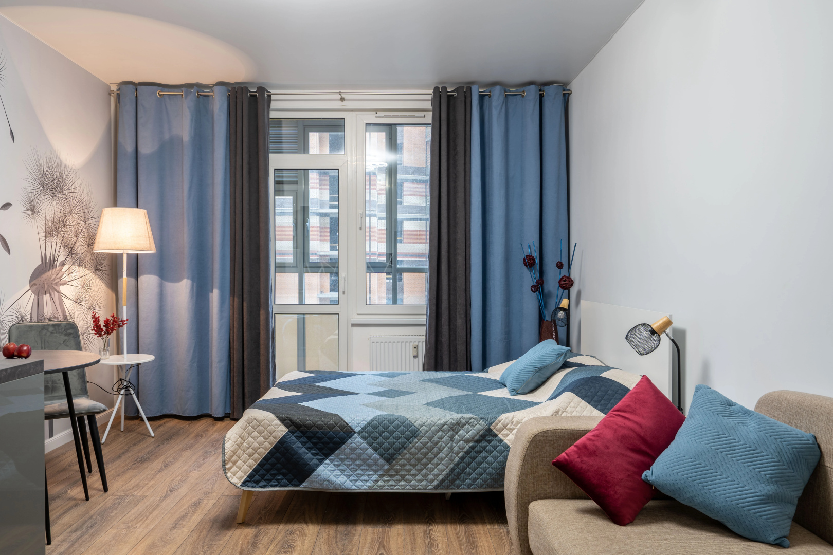 Квартира Roomyroom Pionerskaya