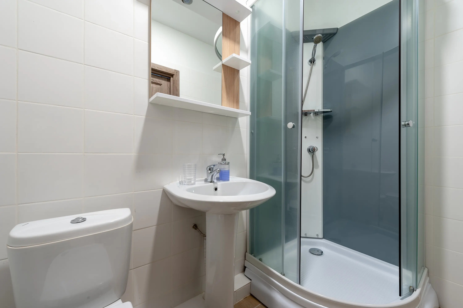 Апартаменты ApartHause с живописным видом на центр Екатеринбурга