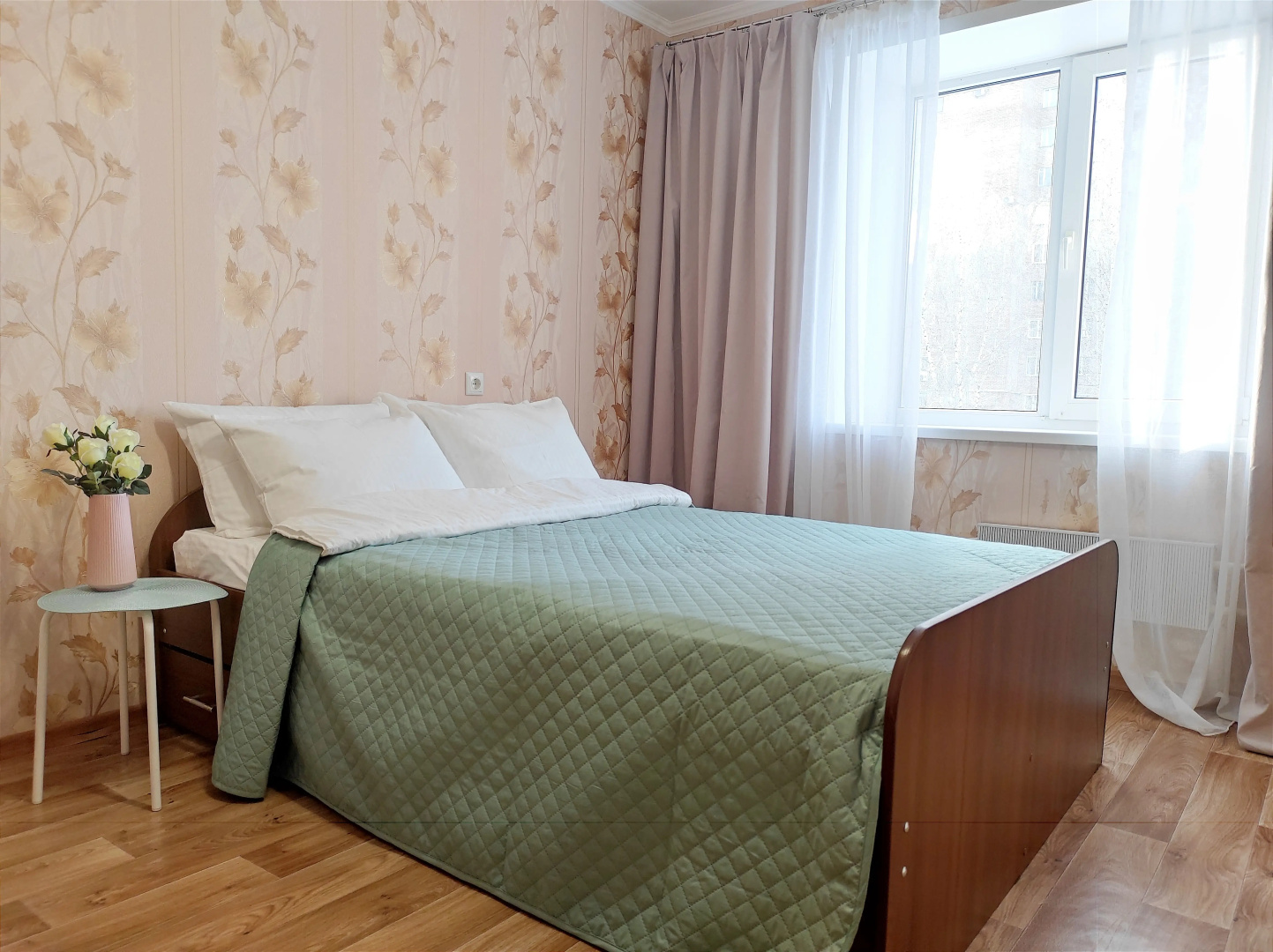 Квартира Просторная Двухкомнатная Рядом с Бизнес центром Plaza