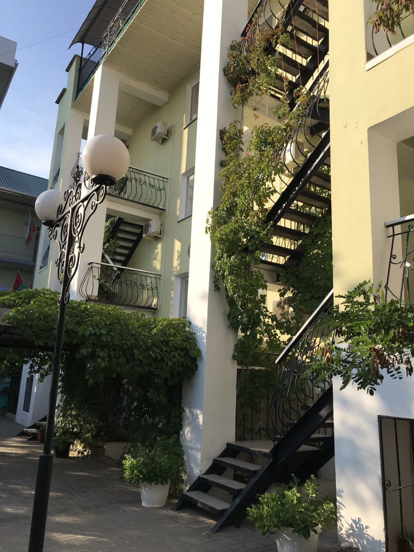 Отель Малибу