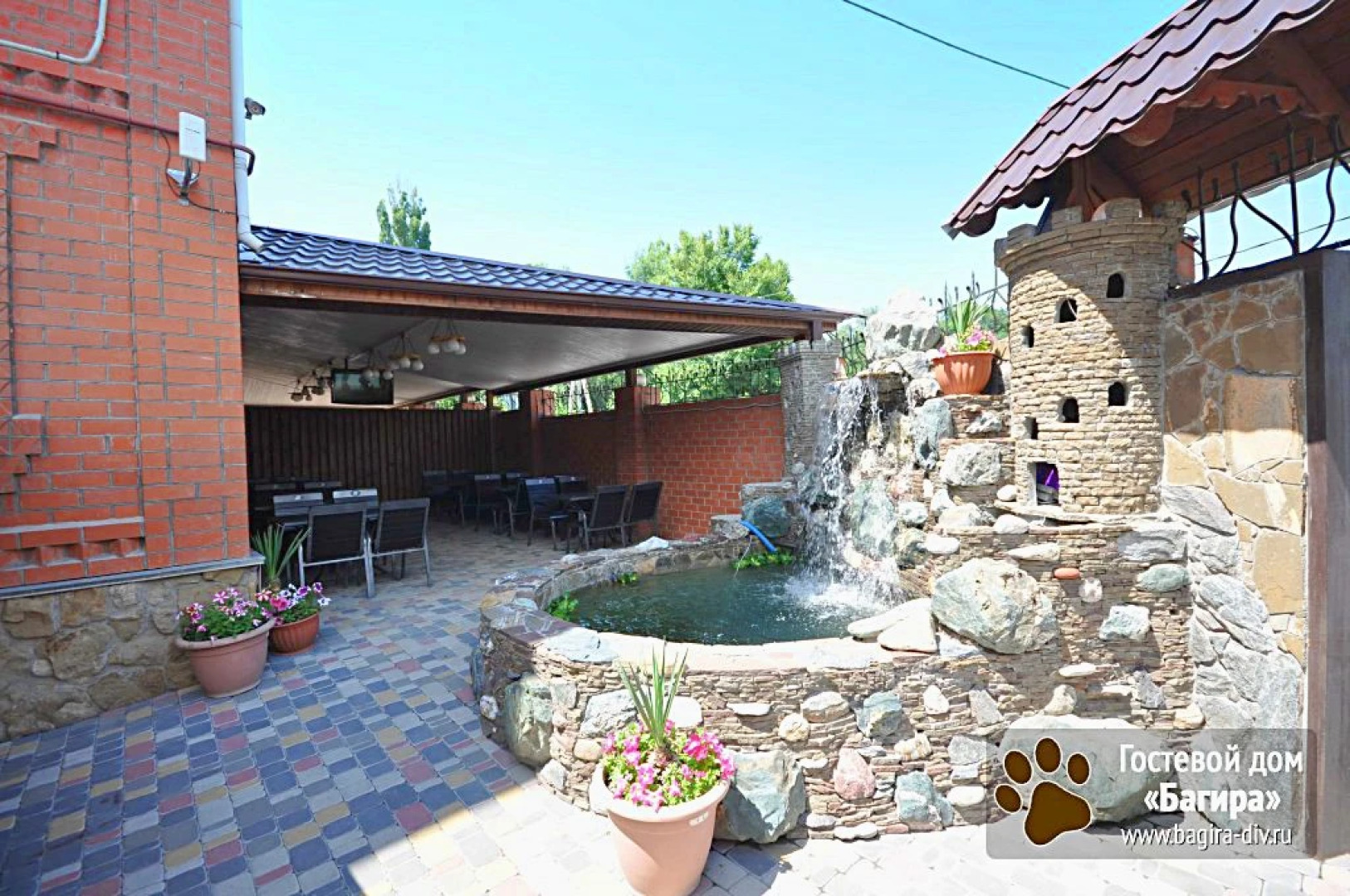 Отель Багира
