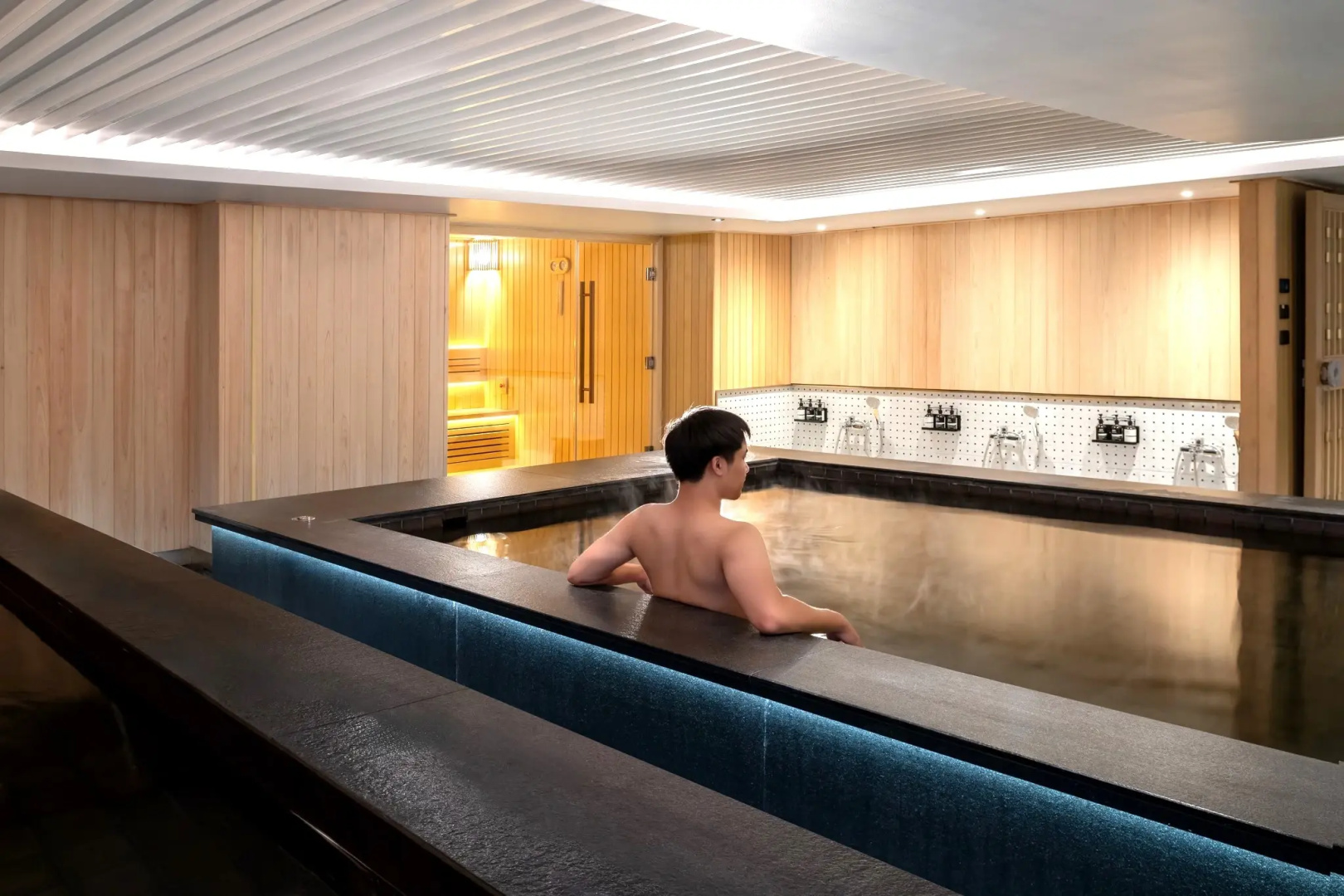 Отель TRIBE Living Bangkok Sukhumvit 39 by AccorHotels