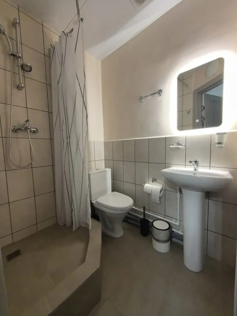 Отель Белая Ворона