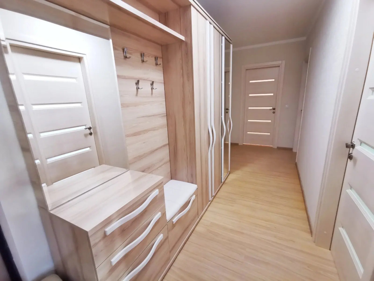 Апартаменты Novin квартал на 11 этаже с панорамными окнами