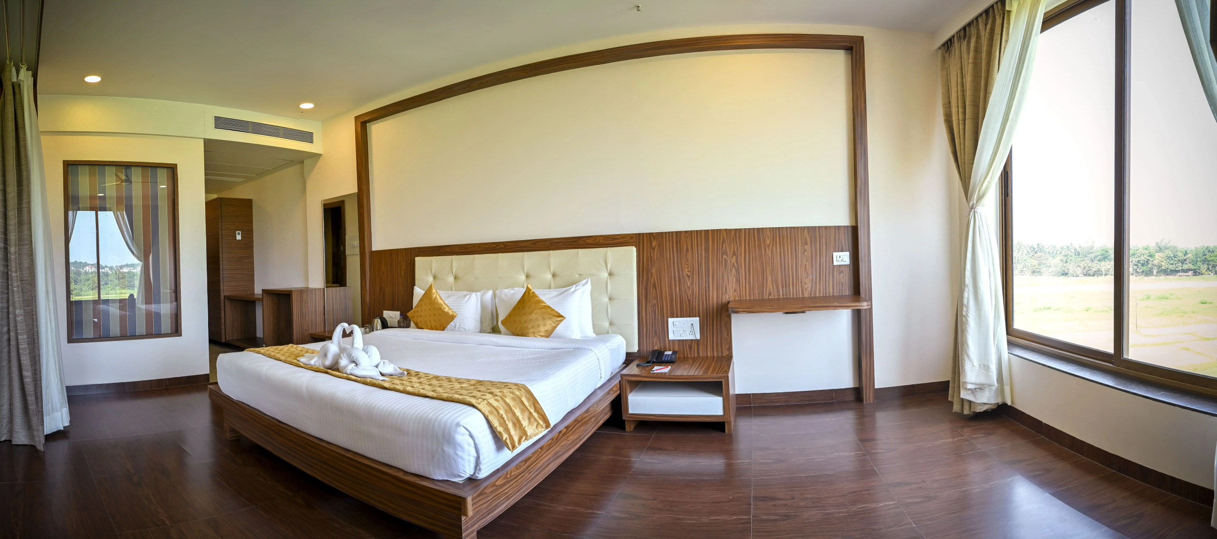 Отель Laxmi Empire