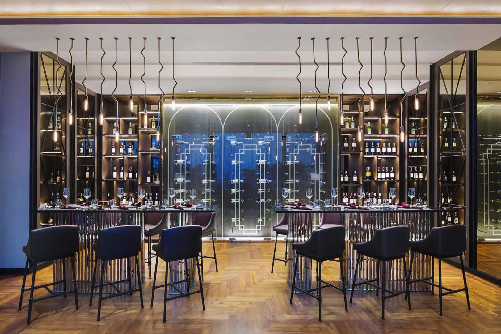 Отель Mercure Bangkok Makkasan