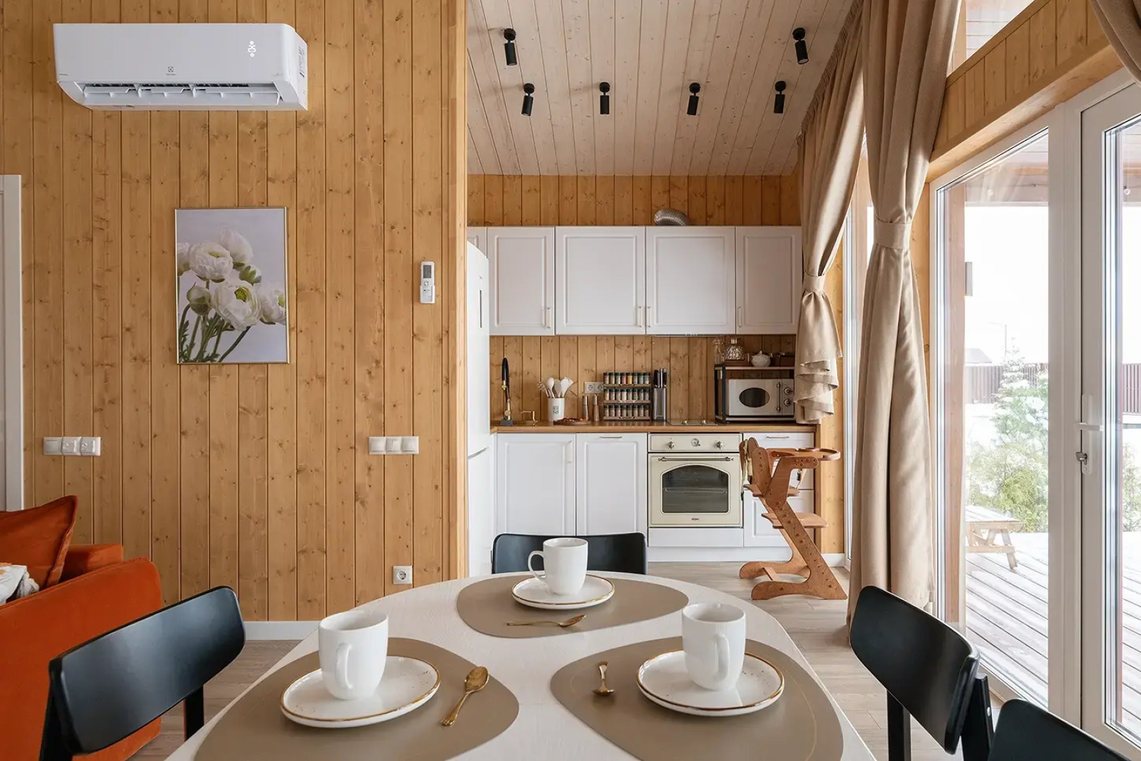 Частный дом Уютный домик вдали от шумного города