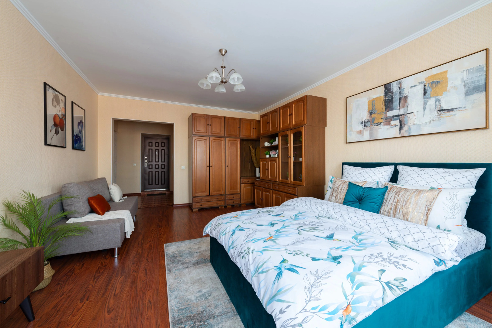 Апартаменты Стильная Квартира с Видом на Мост Влюбленных