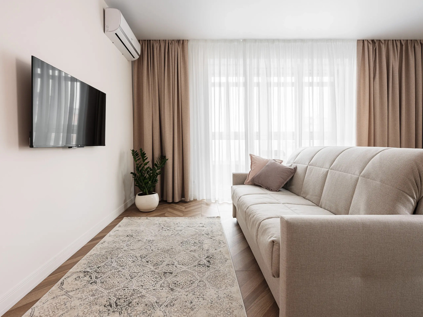 Апартаменты на 16 этаже с видом на парк Галицкого