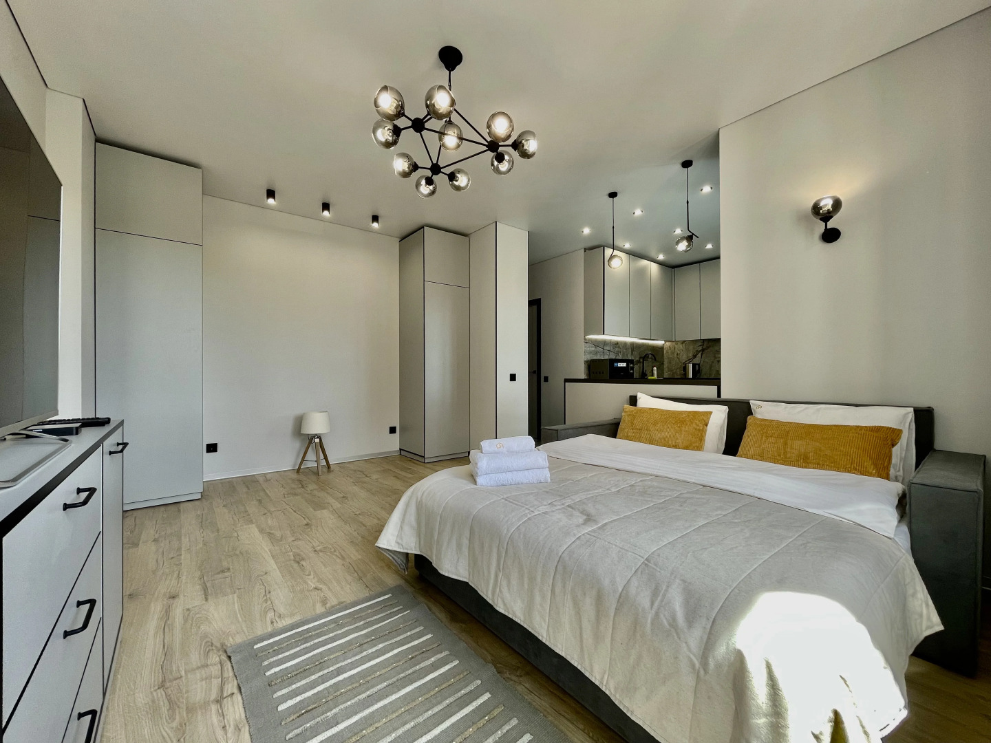 Апартаменты 1-комнатные HomeApart пр-т Независимости, 88