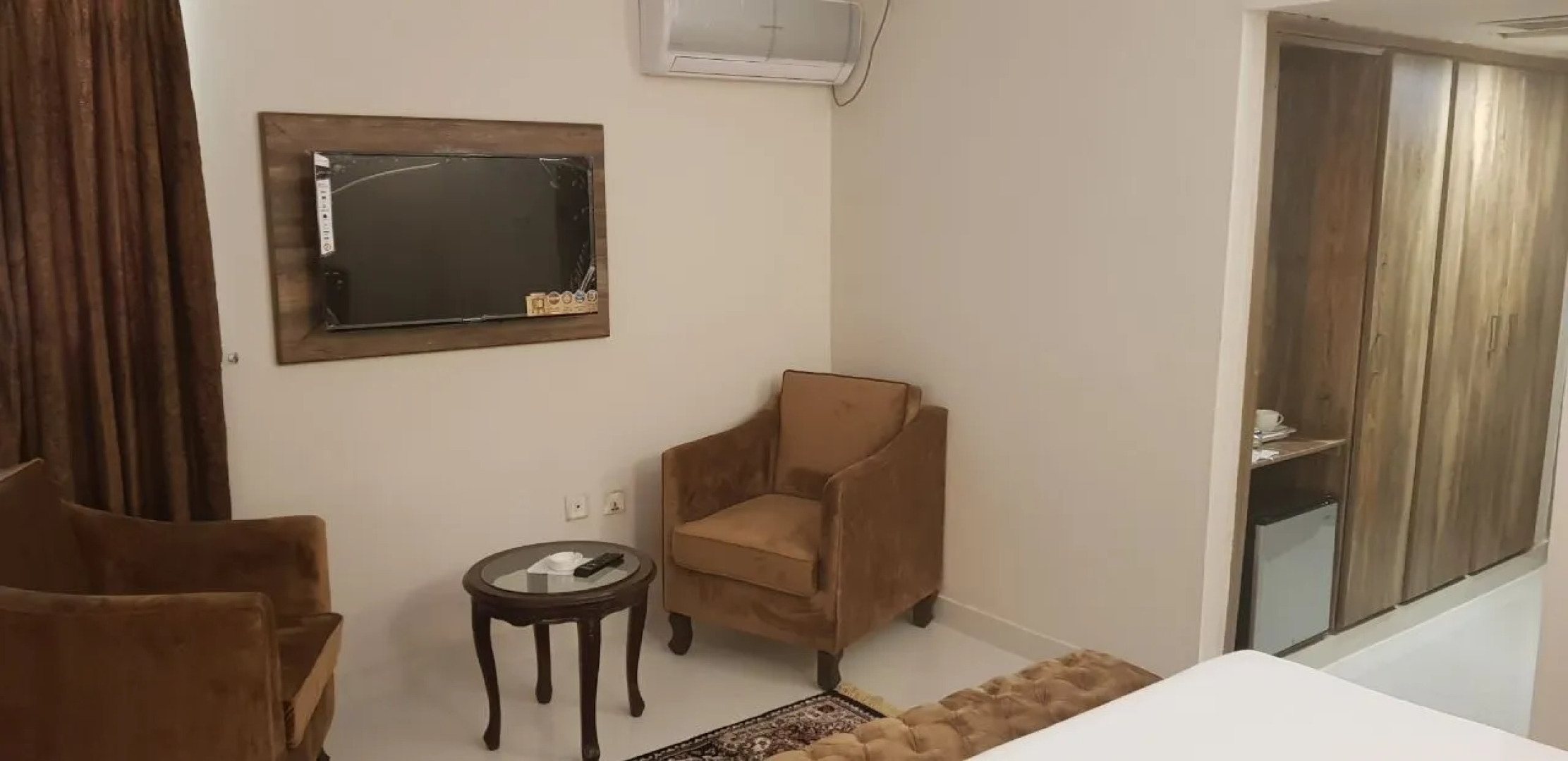 Отель Crown Inn