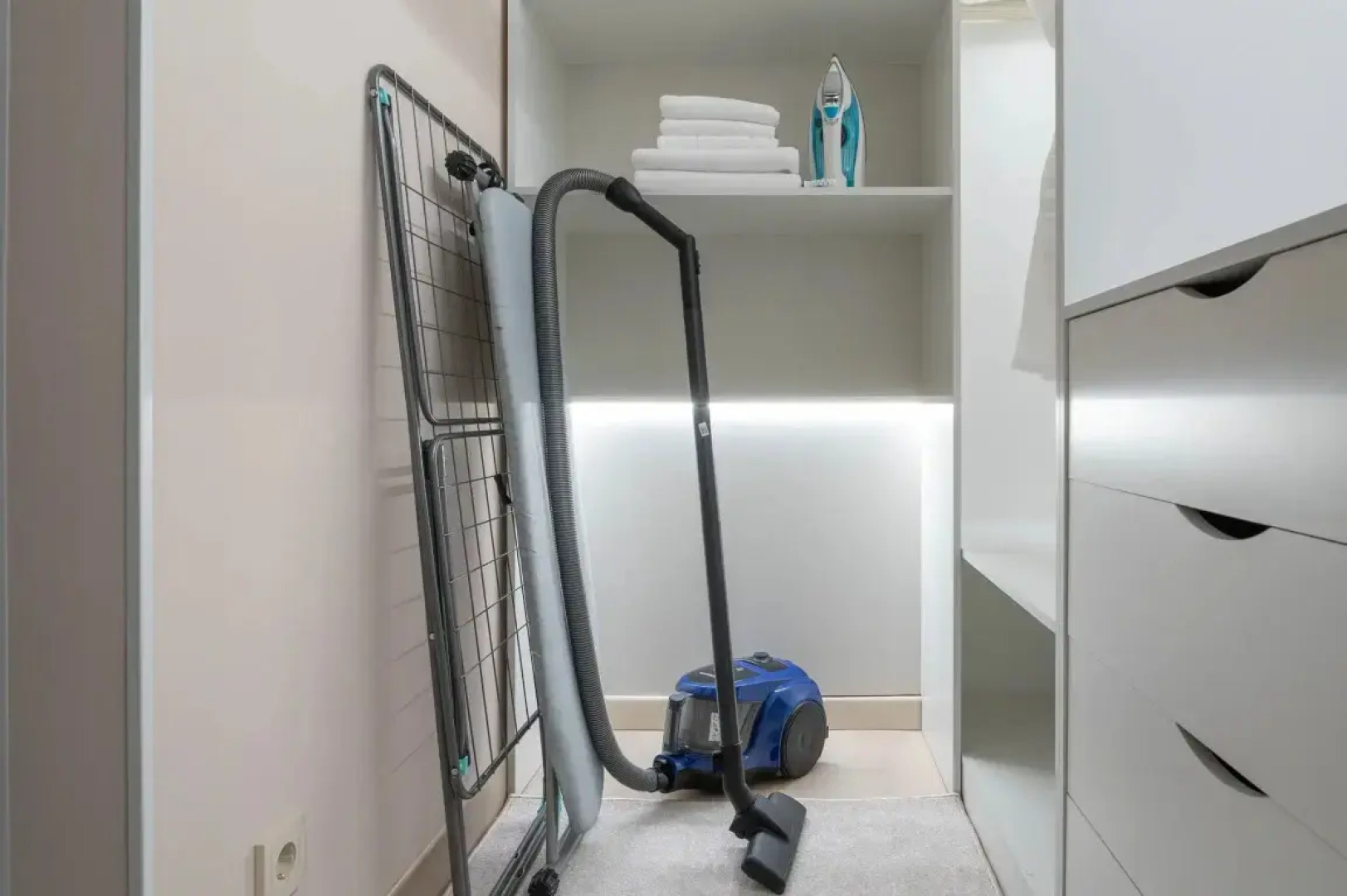 Апартаменты RED APARTMENTS Светлана Парк Офелия