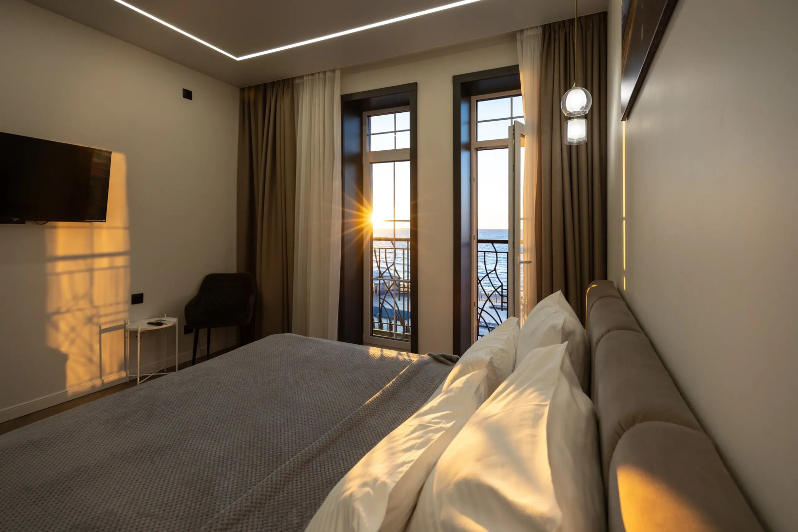 2 - к Апартаменты с прямым видом на море | 1 линия