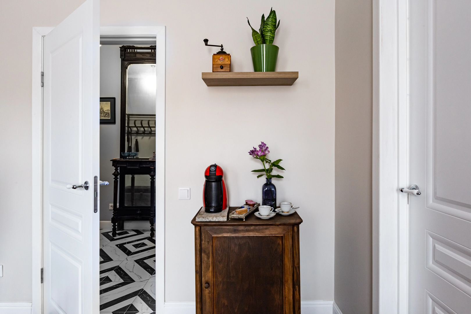 Apartments Old fashioned Petrogradka