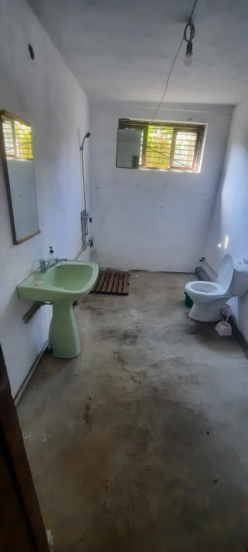 Частный дом без хозяев