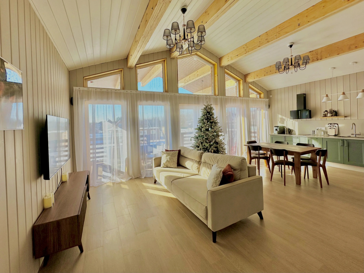 Частный дом Дом в стиле Шале рядом с Сорочанами