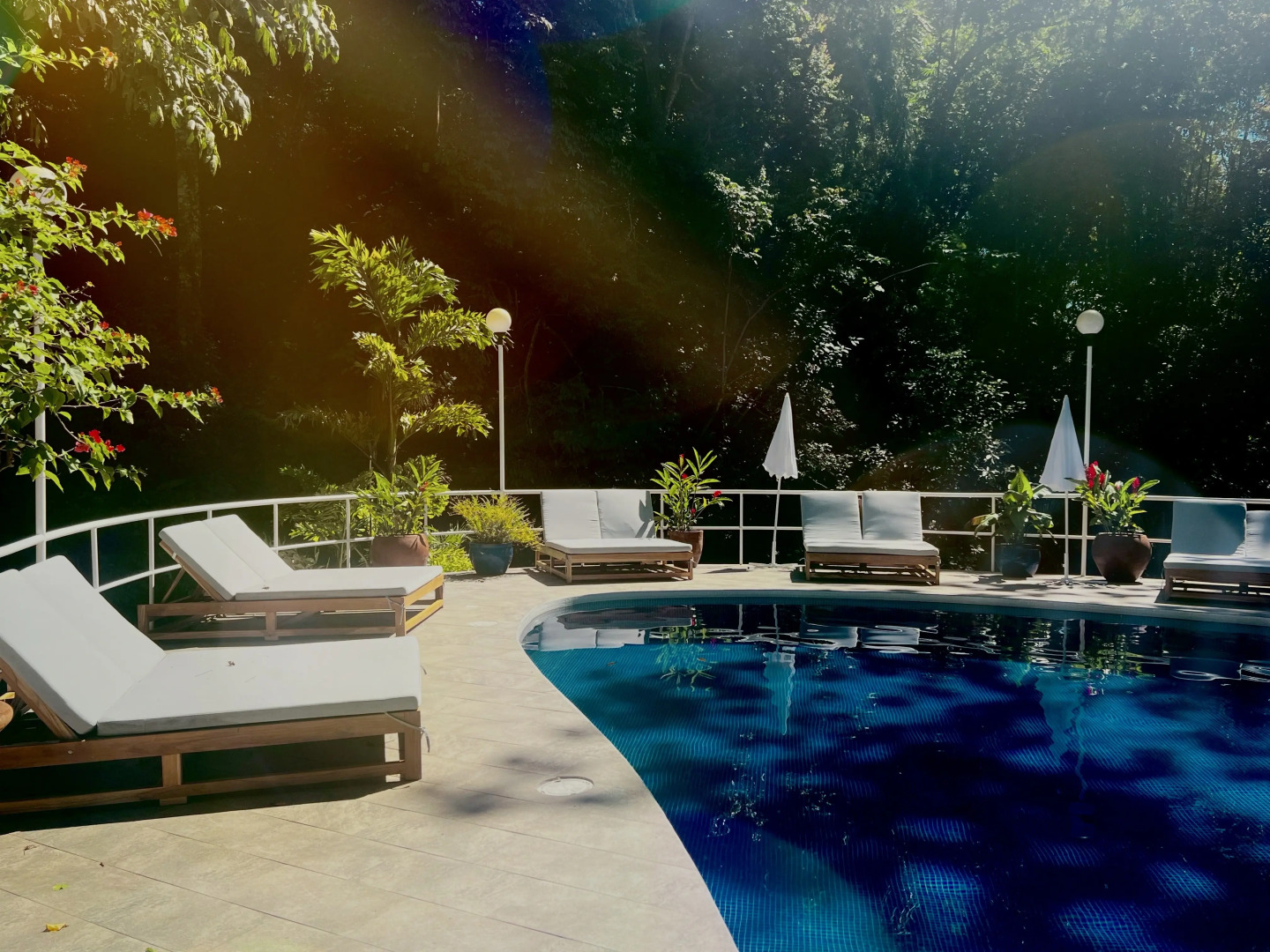 Курортный Отель Ecotica Hotel and Resort