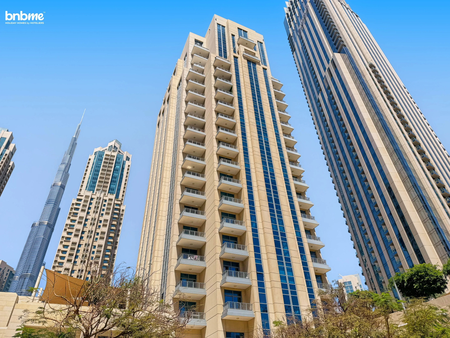 Апартаменты Bnbme Claren Tower Studio