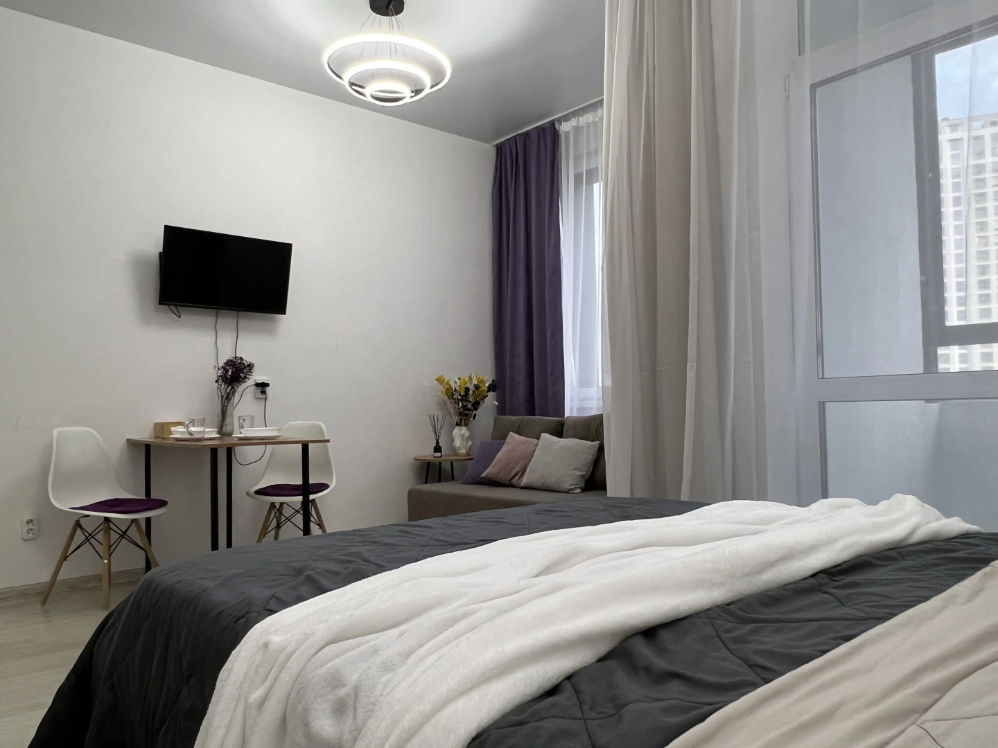 Квартира Просторный люкс с балконом