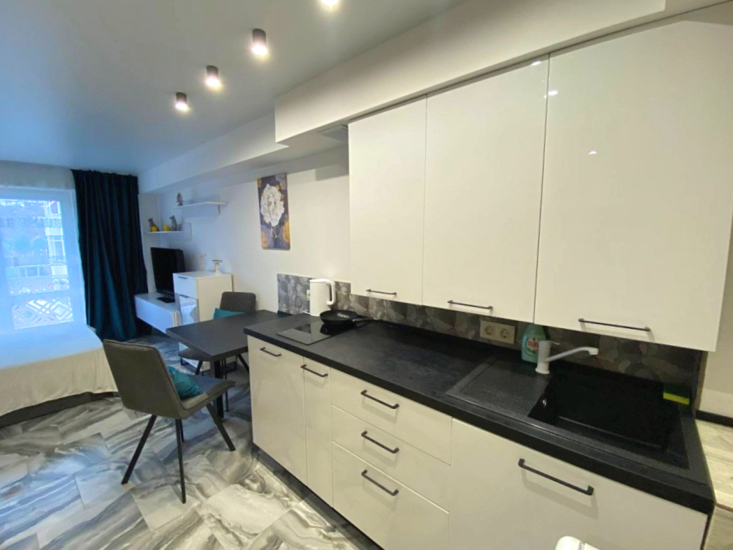 Апартаменты Уютная студия на Пластунской