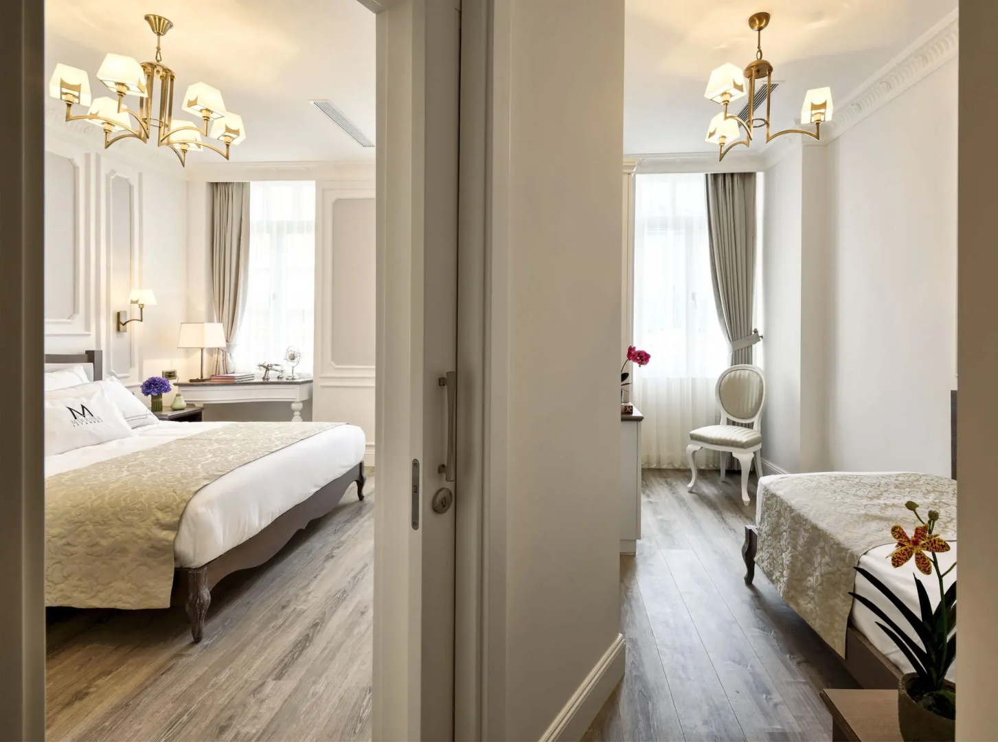 Mirrors Hotel Istanbul Pera