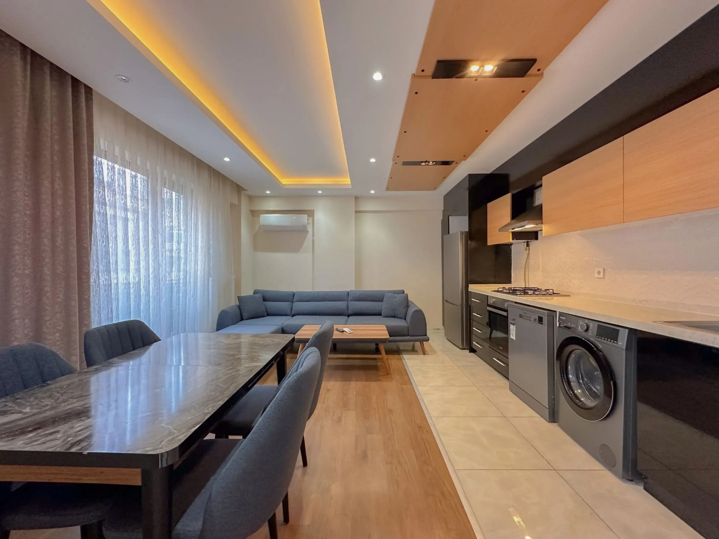 Апарт-отель Flower City Suits