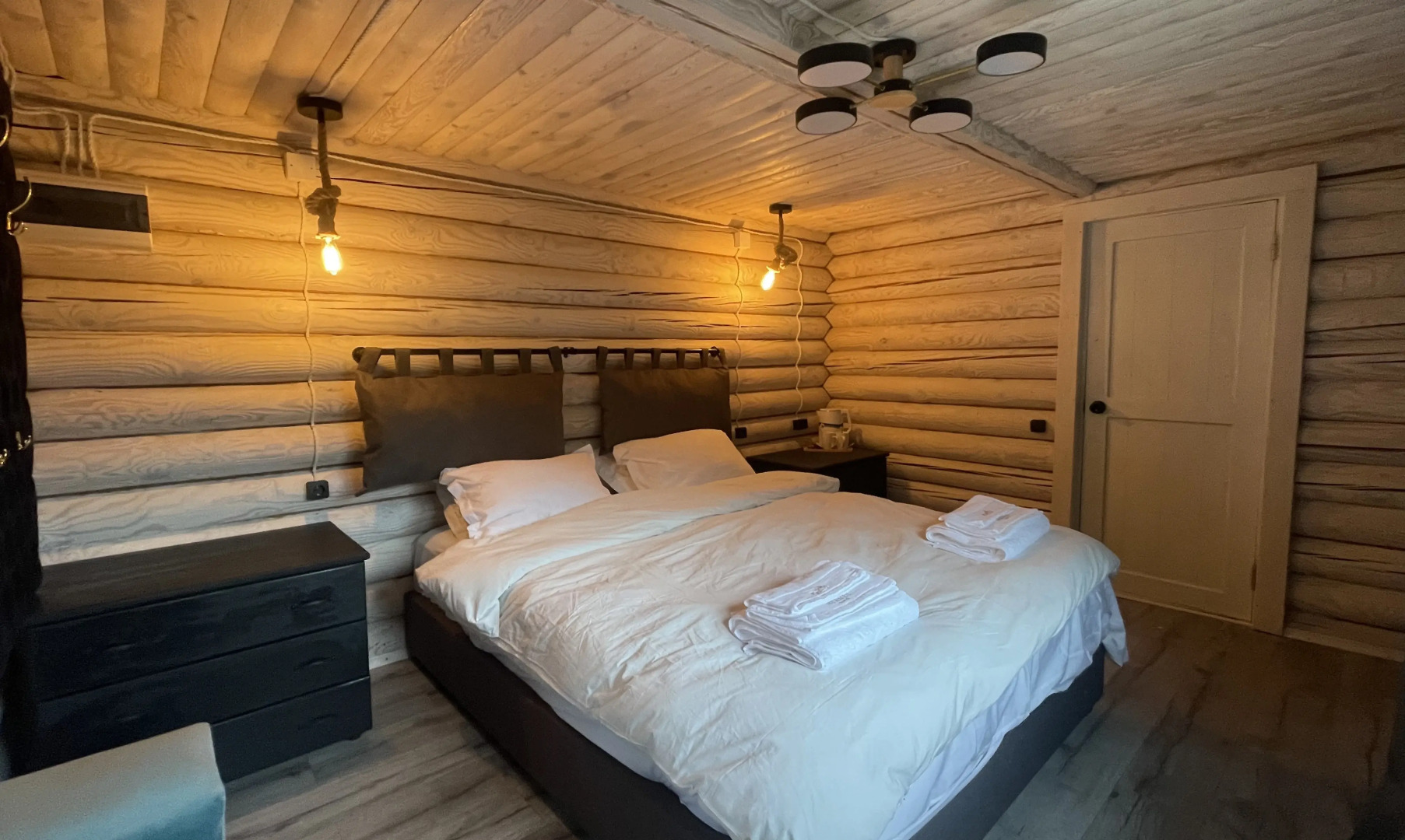 Меблированные комнаты Less