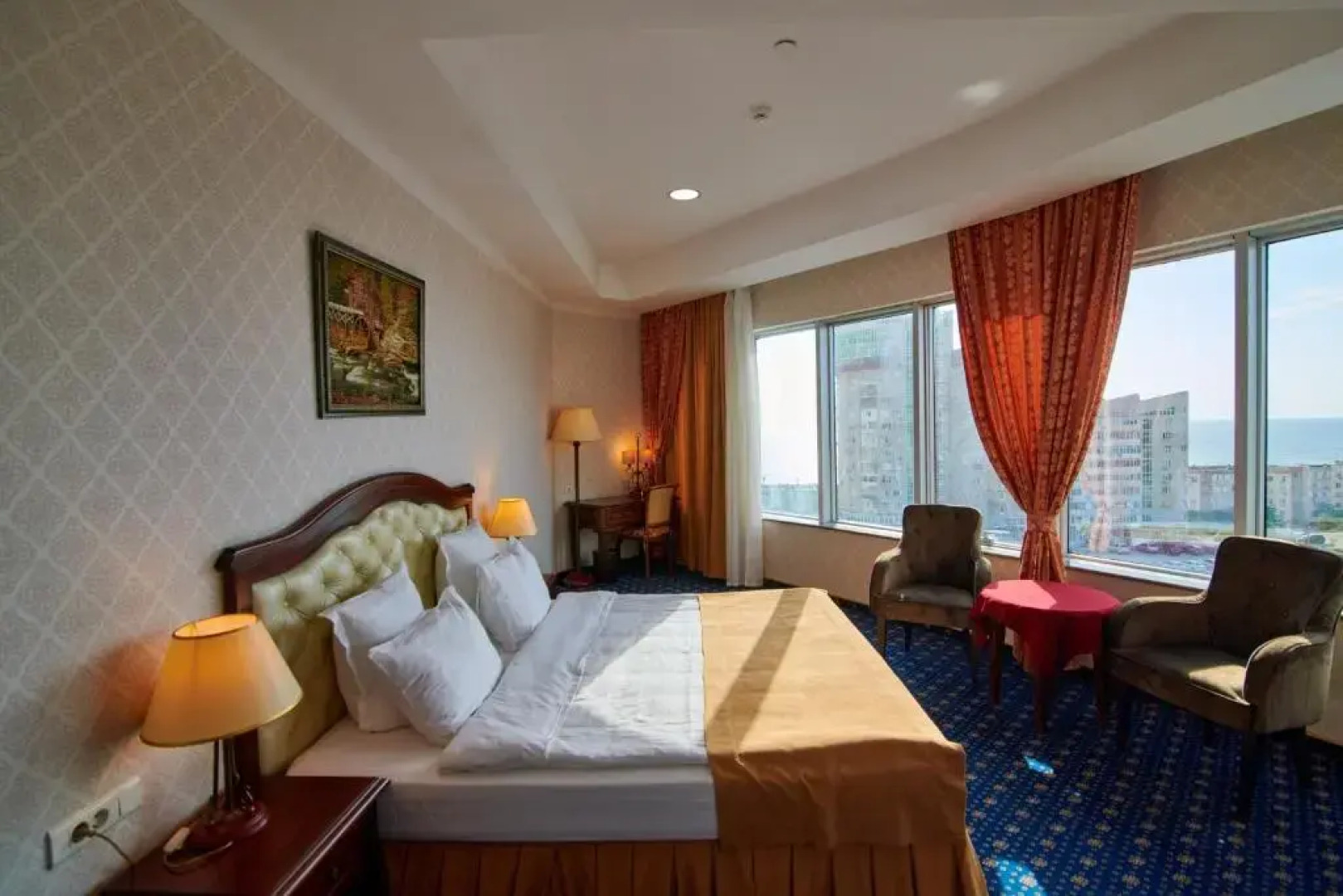 Отель Grand Hotel Victory