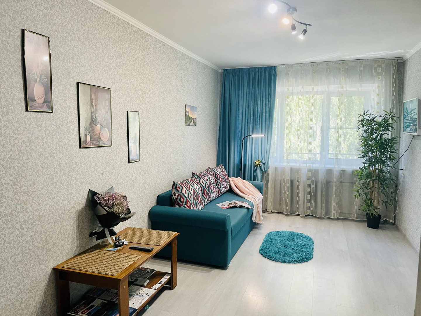 Квартира Двушка в Центре с Видом на Поганкины палаты